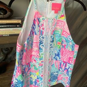 Lovely top, wore once to luncheon.